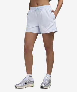NSW Classic Mid-Rise 5" Woven Logo Shorts