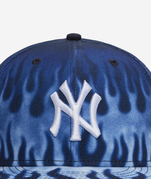 59Fifty New York Yankees Flames Fitted Hat