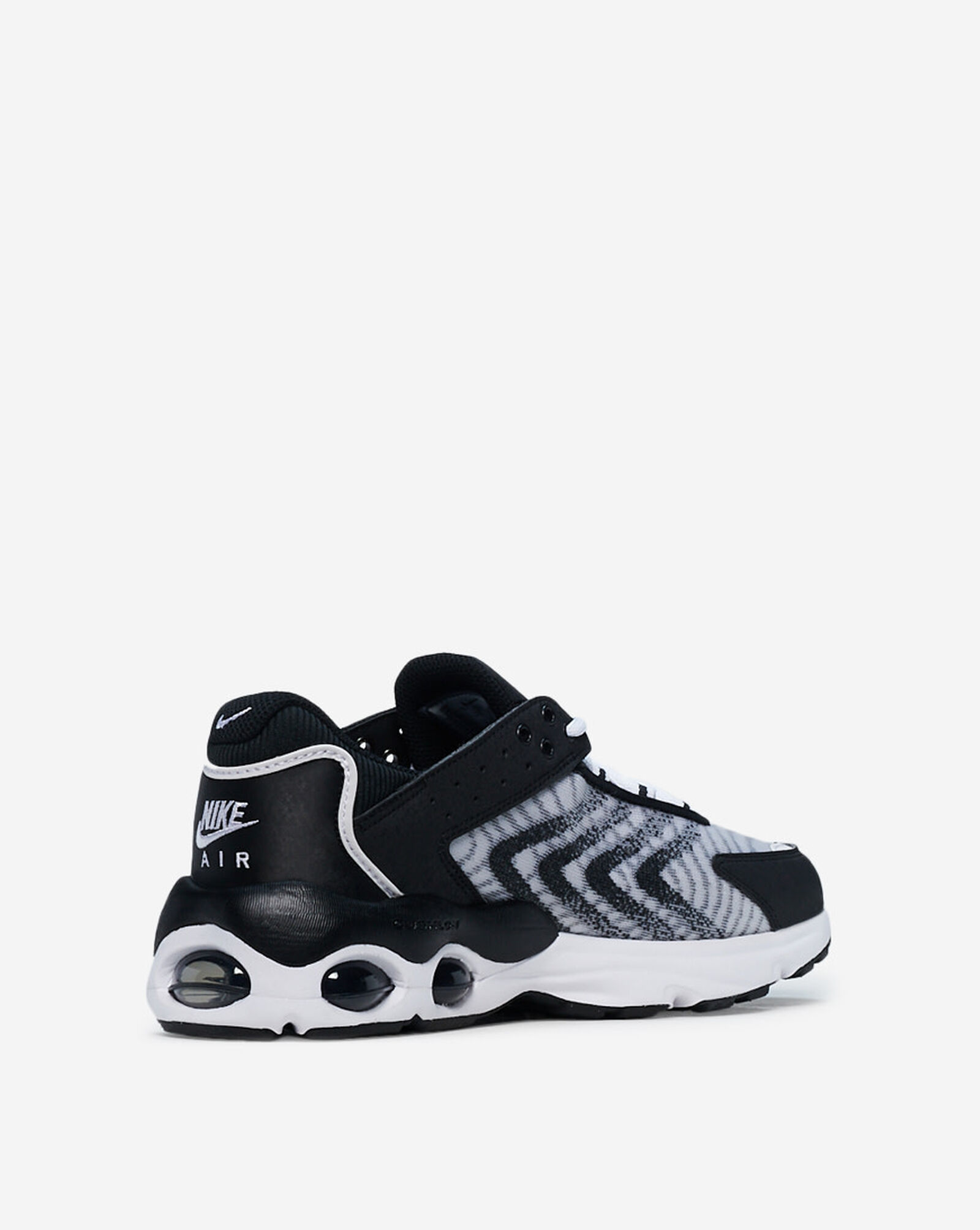 snipes nike tailwind