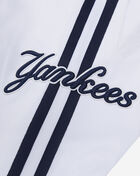 PRO STANDARD New York Yankees Classic Chenille Double Knit Short LNY331606-WHT White 4
