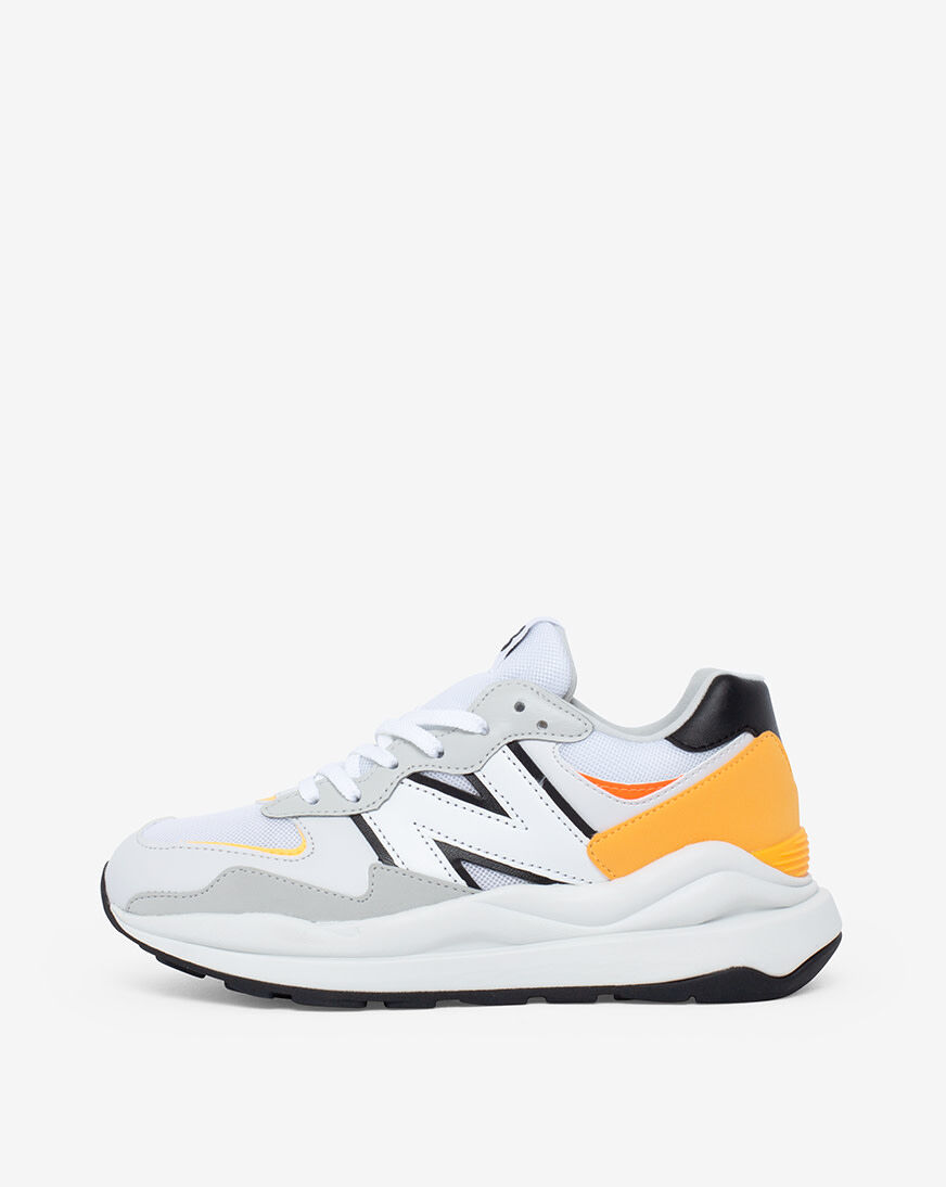 Shop New Balance Grade School 57/40 GC5740SB grey | SNIPES USA