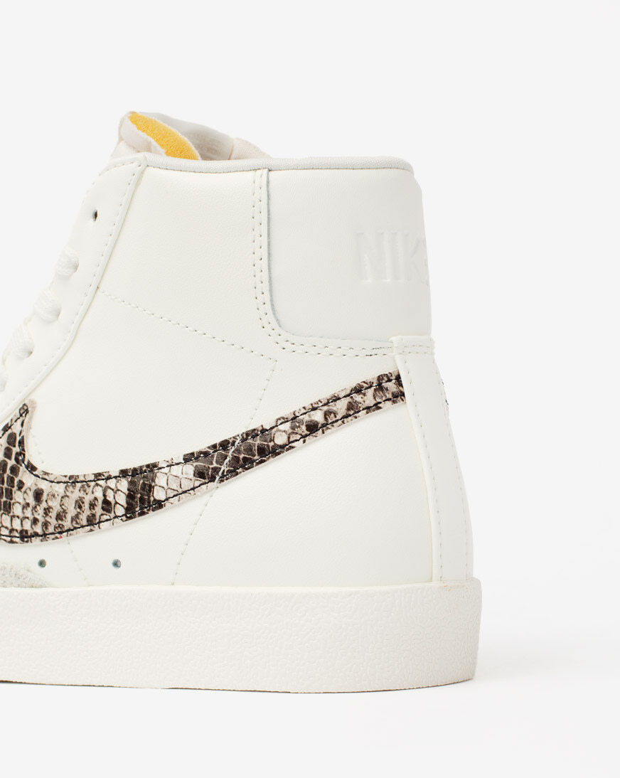 snipes blazer mid