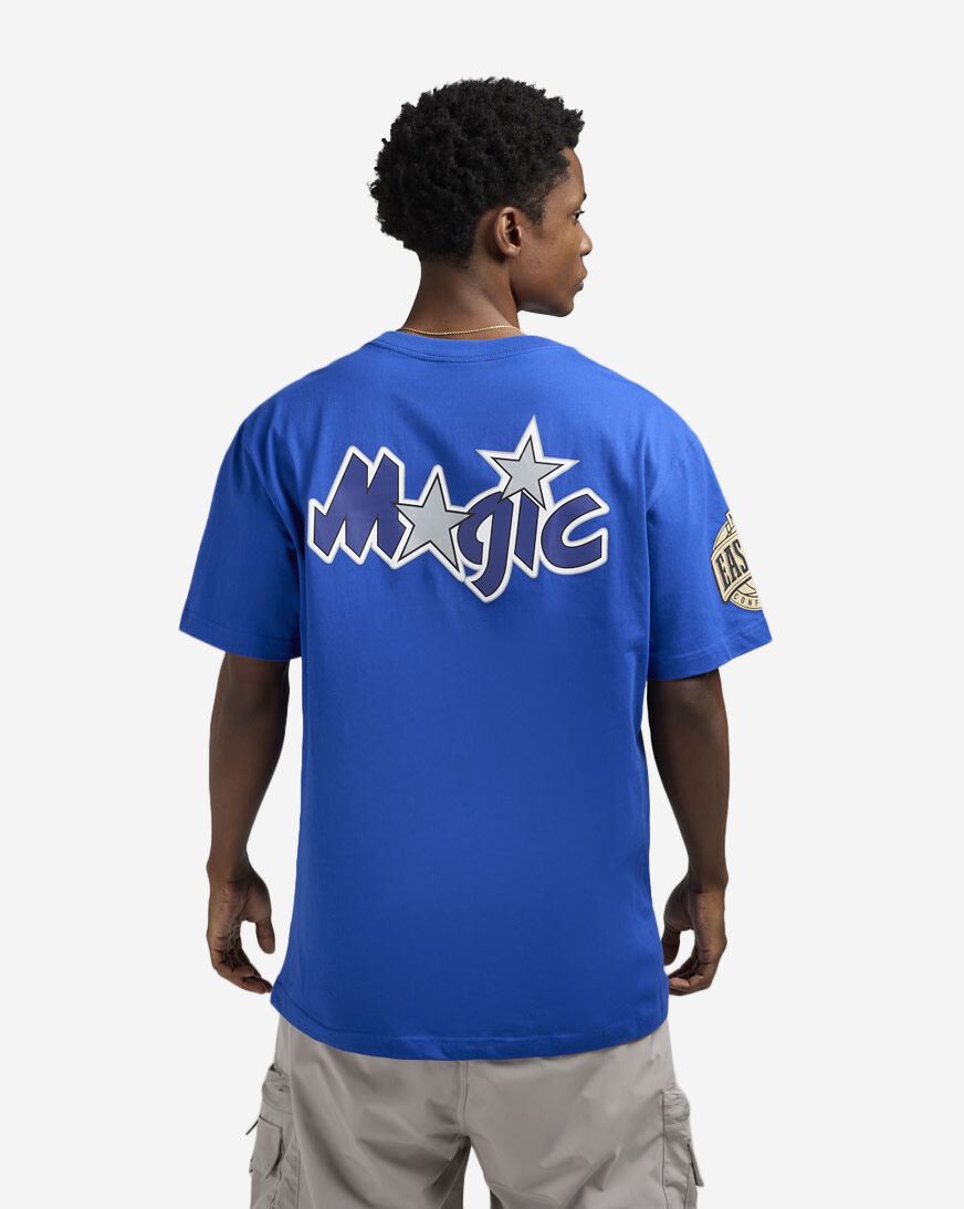 magic logo tee