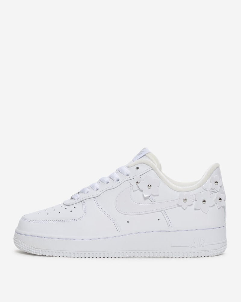 Nike Air Force 1 '07 IR8637-100 White 1