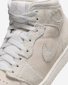 Air Jordan 1 Mid SE
