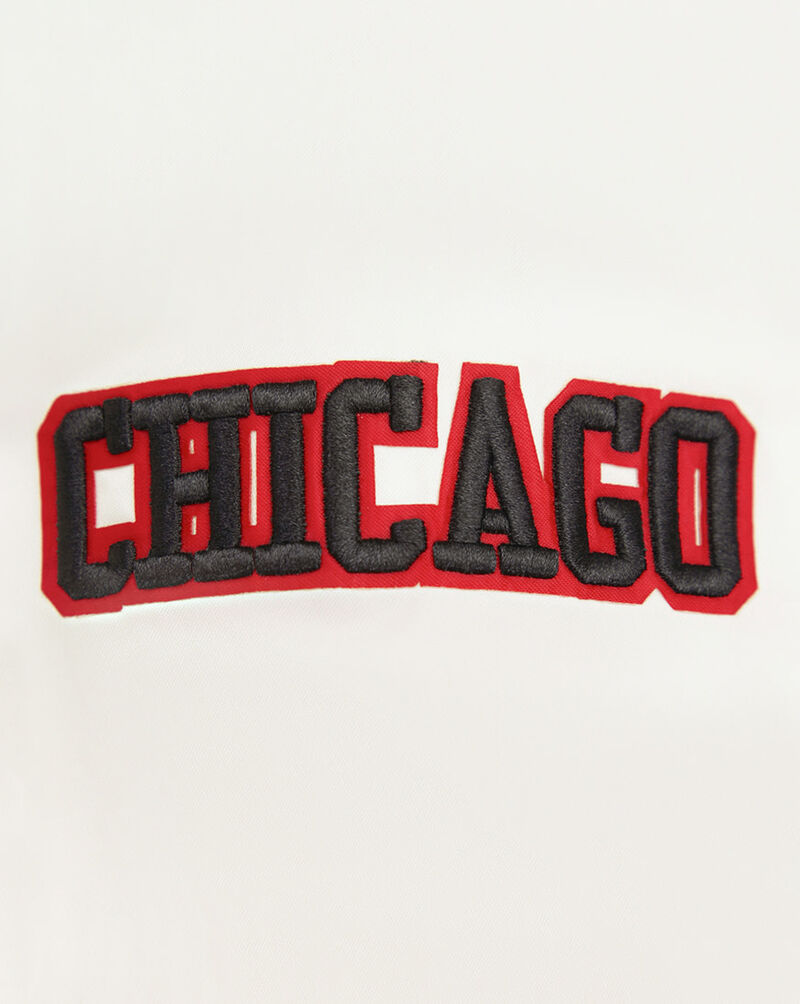 PRO STANDARD Chicago Blackhawks Retro Classic Rib Satin Jacket HCB667541-EBK cream 2