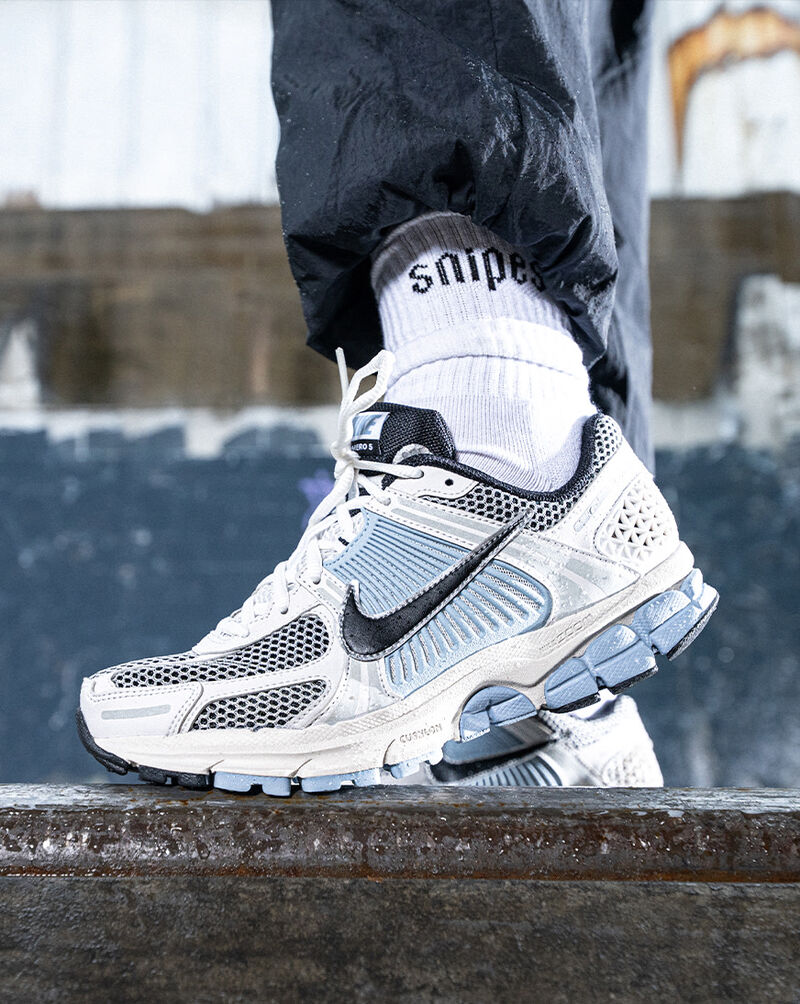 Shop Nike Zoom Vomero 5 FQ7079-001 white | SNIPES USA