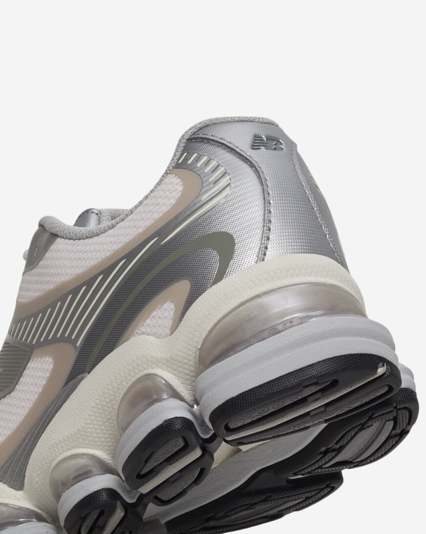 Shop New Balance ABZORB 2000 U20005F9 pink | SNIPES USA