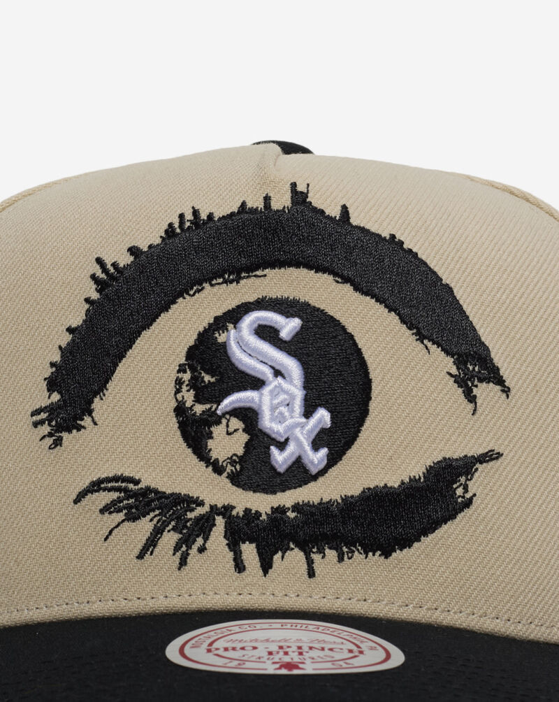 Mitchell  Ness Chicago White Sox Pro Pinch Distressed Eye Snapback Hat HP20450-CWSTABK Beige 2