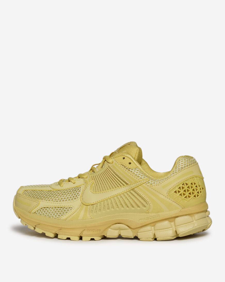 Nike zoom snipes top