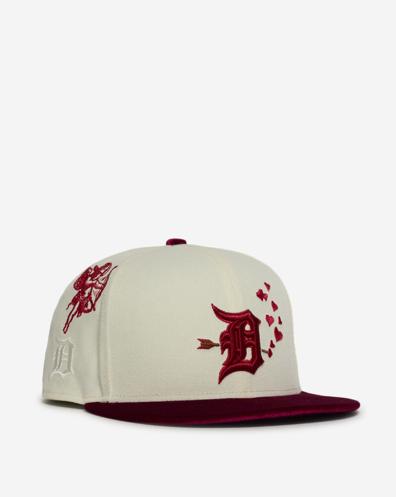 New Era 59Fifty Detroit Tigers V-Day Fitted Hat 60876421 White 1