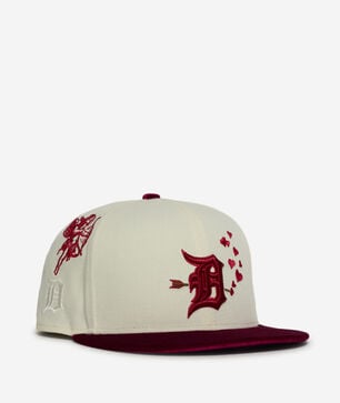 59Fifty Detroit Tigers V-Day Fitted Hat