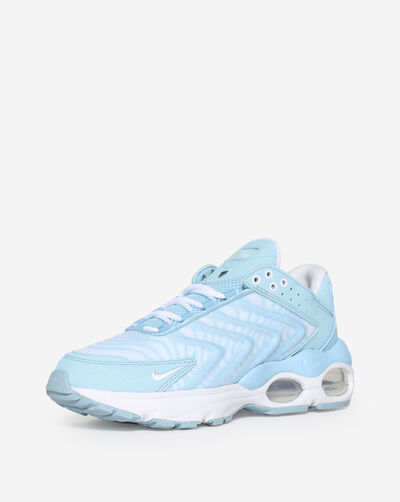 snipes nike tailwind