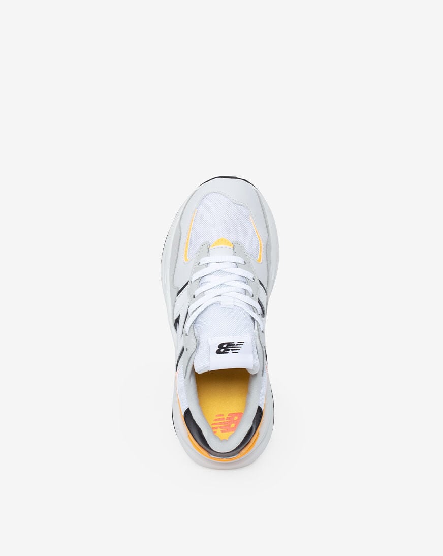 Shop New Balance Grade School 57/40 GC5740SB grey | SNIPES USA