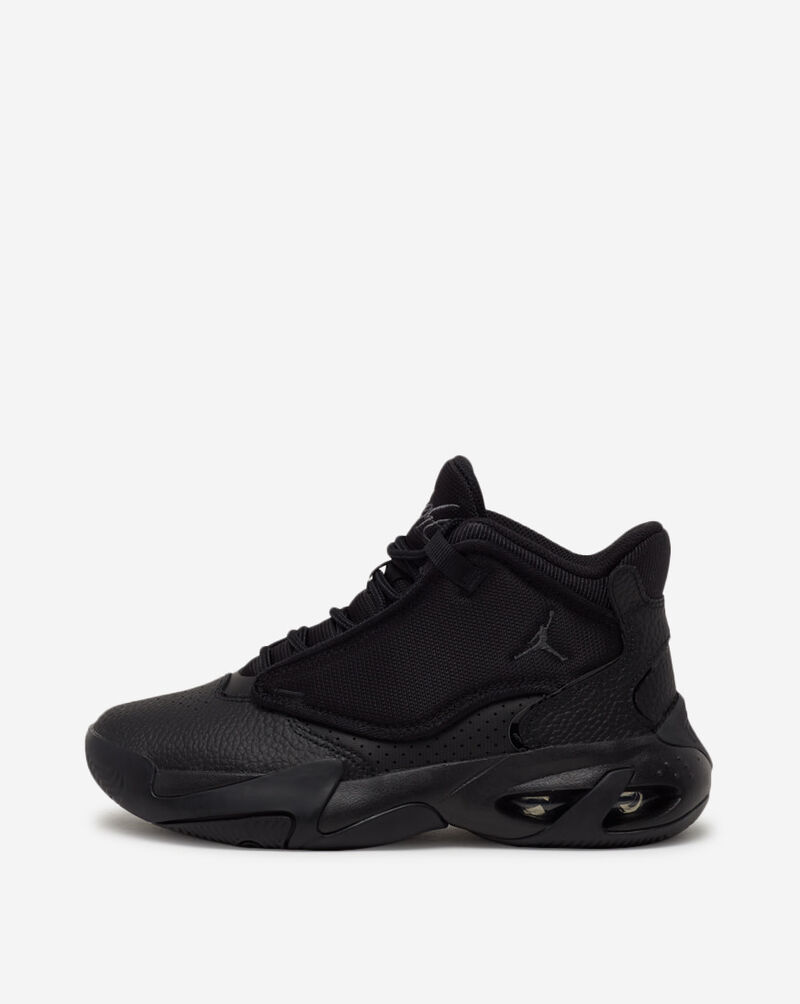 snipes jordan max aura 2