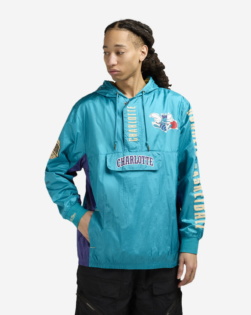 Mitchell  Ness Charlotte Hornets Team OG 2.0 Vintage Logo Anorak Windbreaker OJPO7093-CHOYYPPPHRBL Blue 1