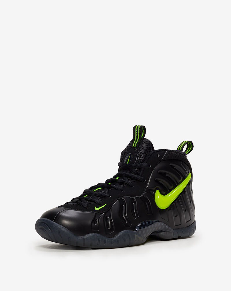 Nike Big Kids' Air Foamposite Pro IQ7230-001 Black 2