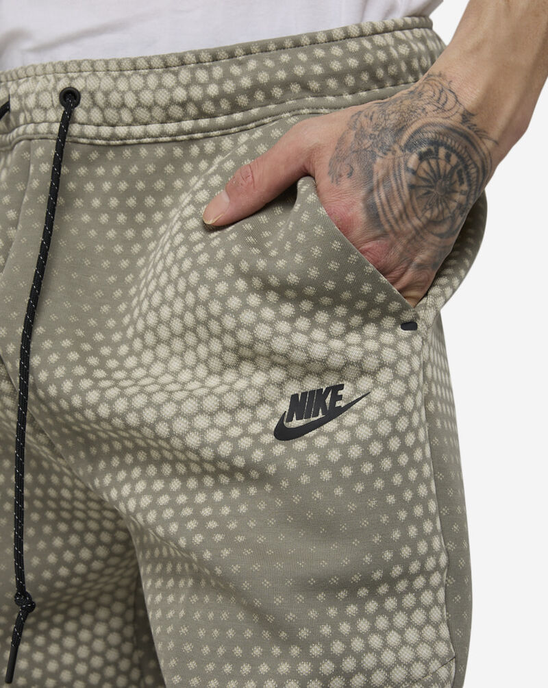 Nike Tech Fleece Joggers HV5897-320 Green 3