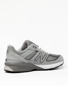 990v5