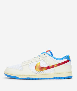 Dunk Low SE