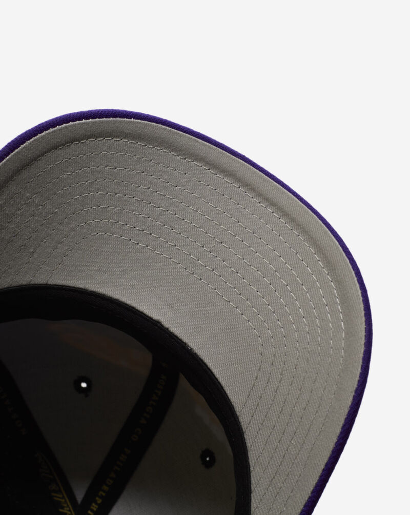 Mitchell  Ness Los Angeles Lakers Pro Crown Championship Snapback Hat HP14990-LALBKPR Black 4