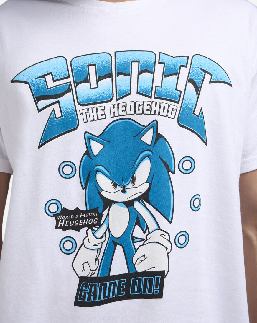 Shop Graphic Tees Sonic Game On Tee M6SN654-WHT white | SNIPES USA