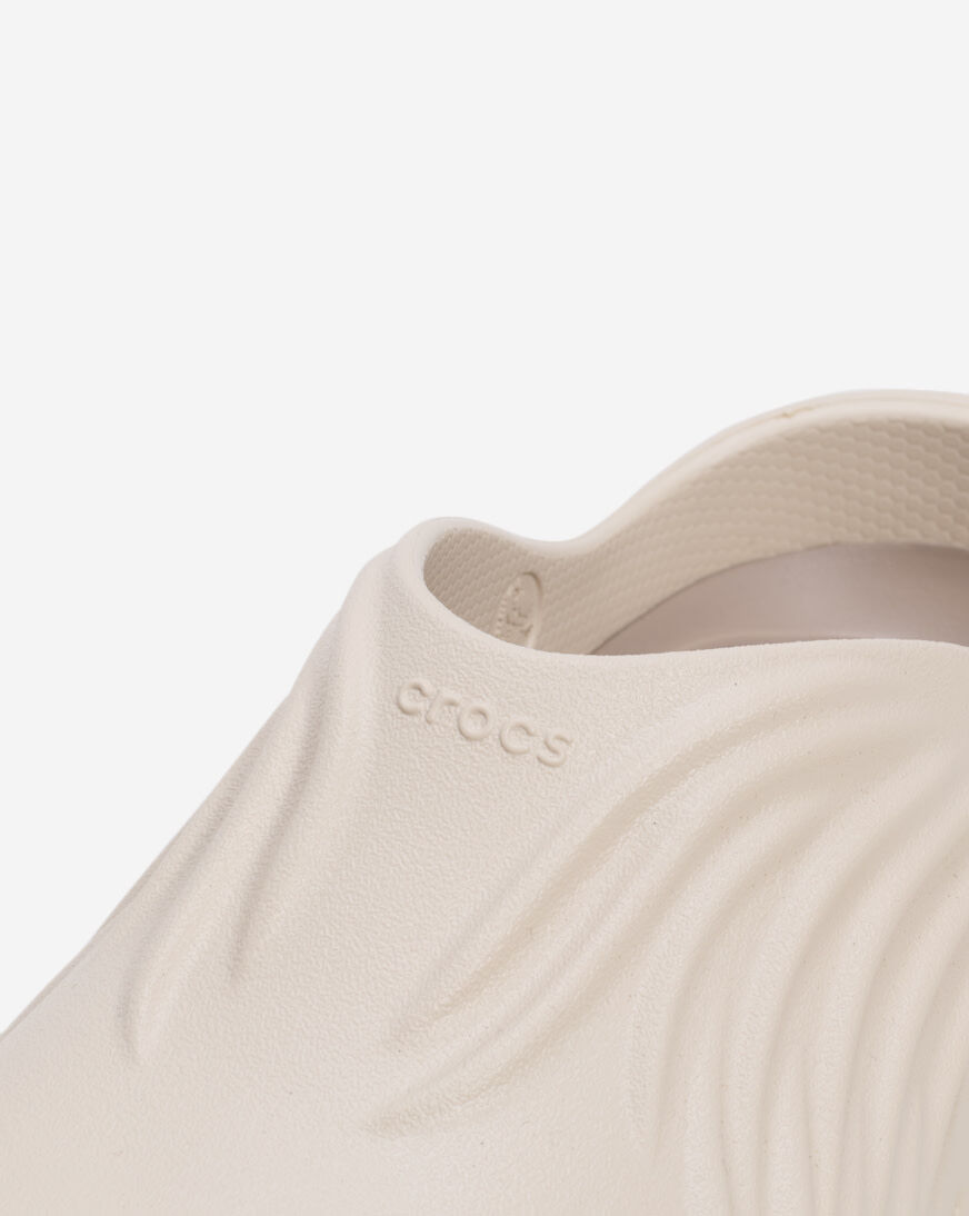 Shop Crocs Grade School Echo Wave 210251-0LLJ cream | SNIPES USA