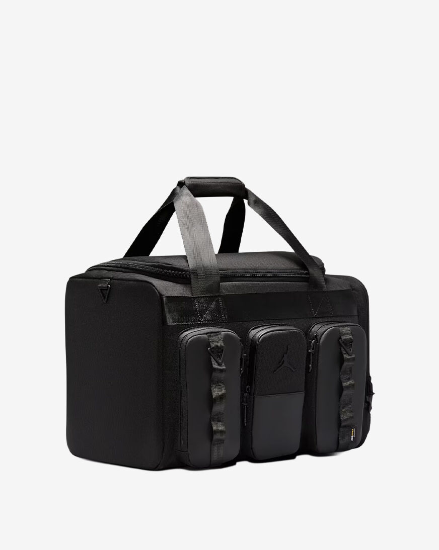 Shop Jordan Collectors Sports Bag MA9181-023 black | SNIPES USA