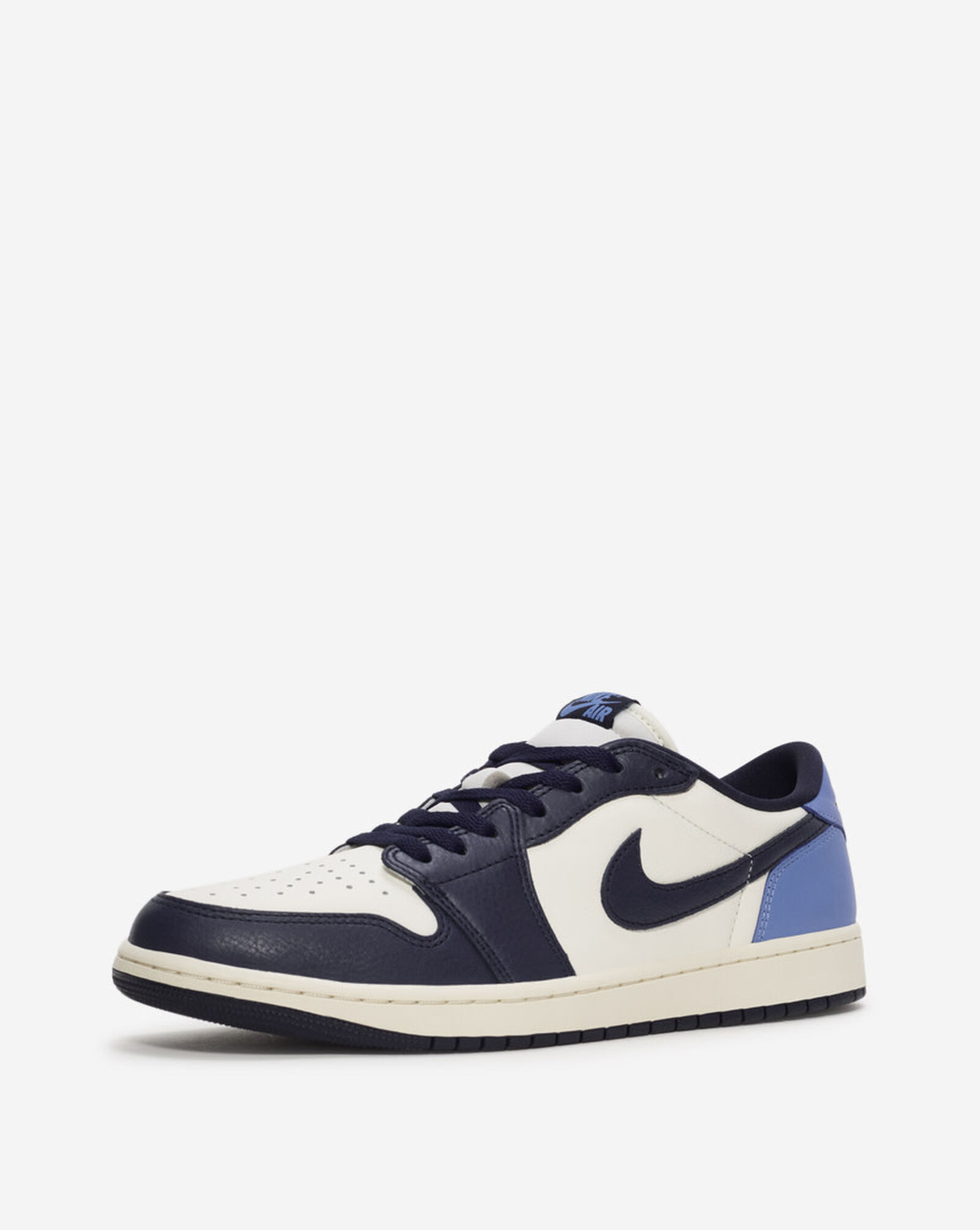 snipes university blue jordan