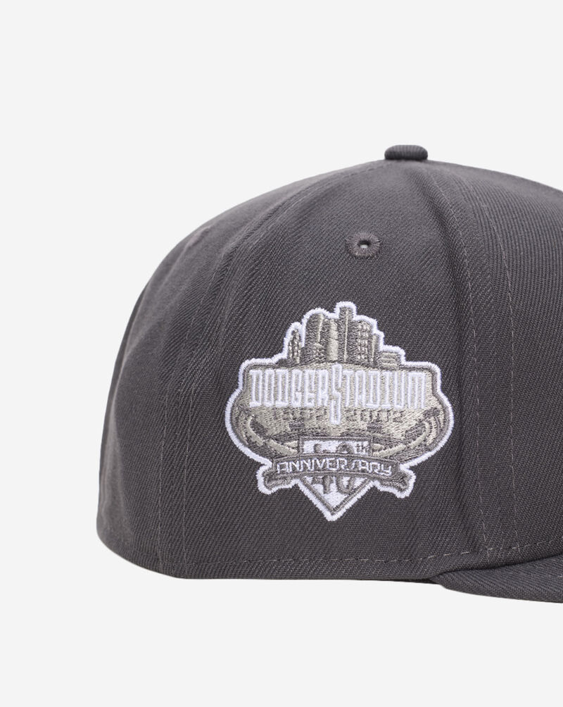 New Era 59Fifty Los Angeles Dodgers Dark Graphite Fitted Hat 70886117 Grey 2