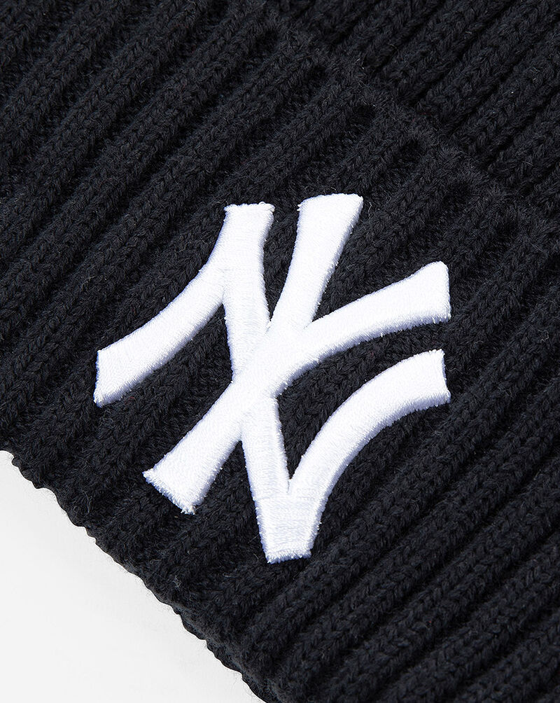 New Era New York Yankees Core Classic Knit Beanie 11946938 Blue 3