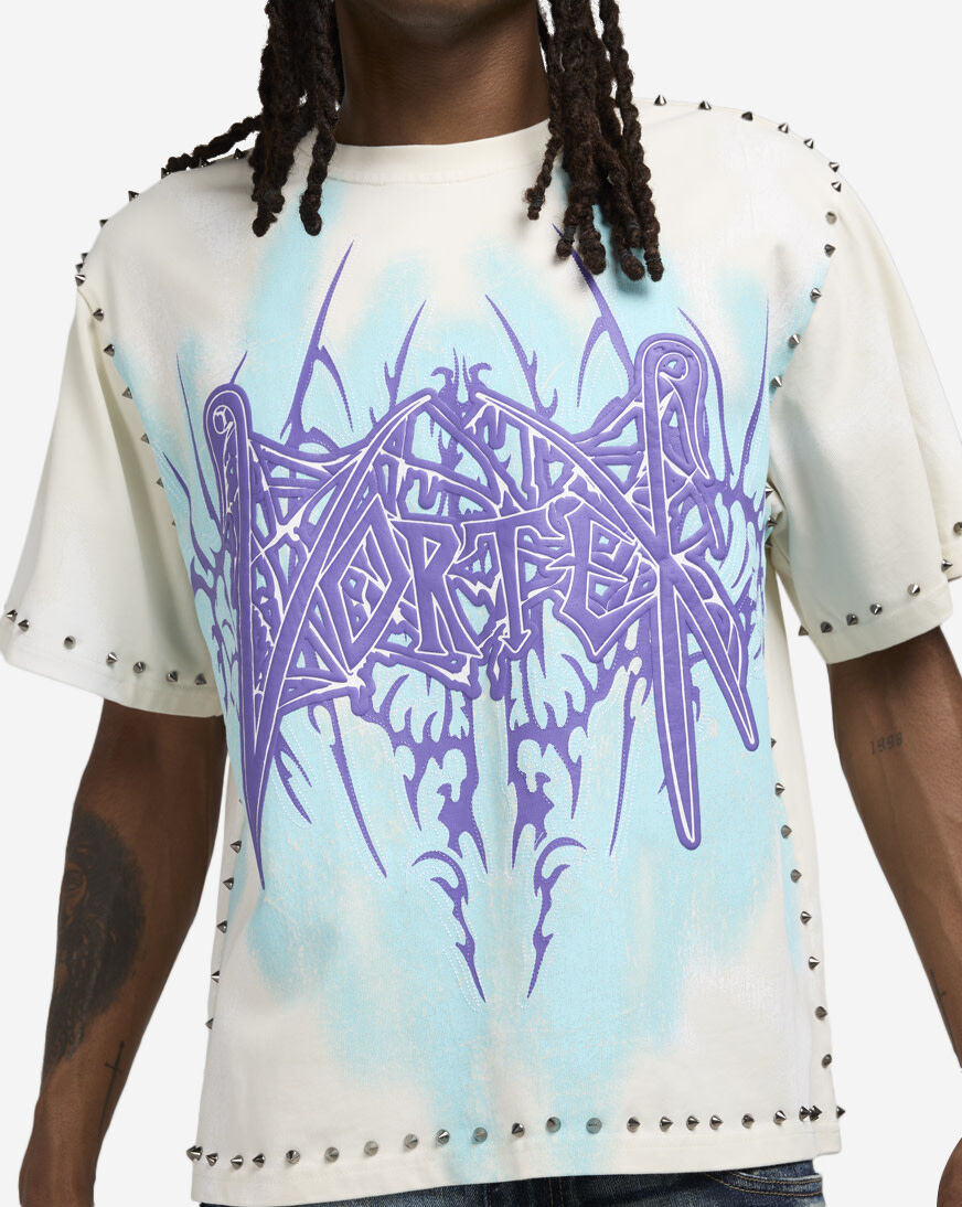 Shop Smoke Rise Ascended Studded Tee KT25661SN-CHA white | SNIPES USA