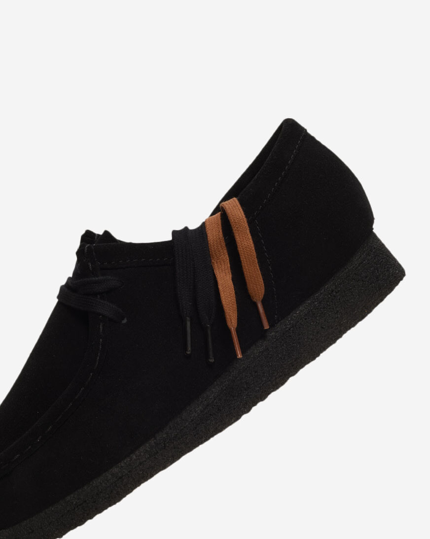 Shop Clarks Wallabee Suede 26155519 black | SNIPES USA
