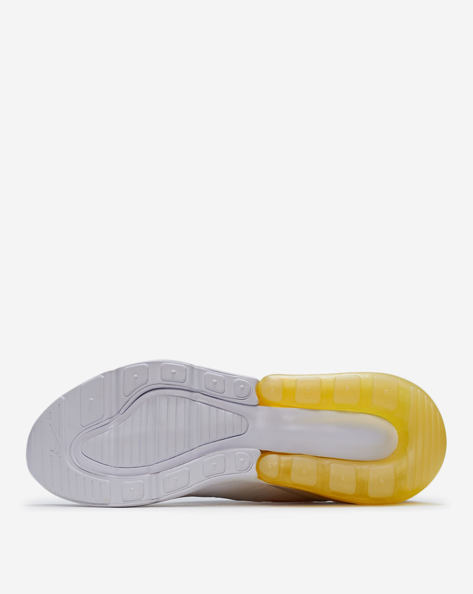 air max plus overbranding