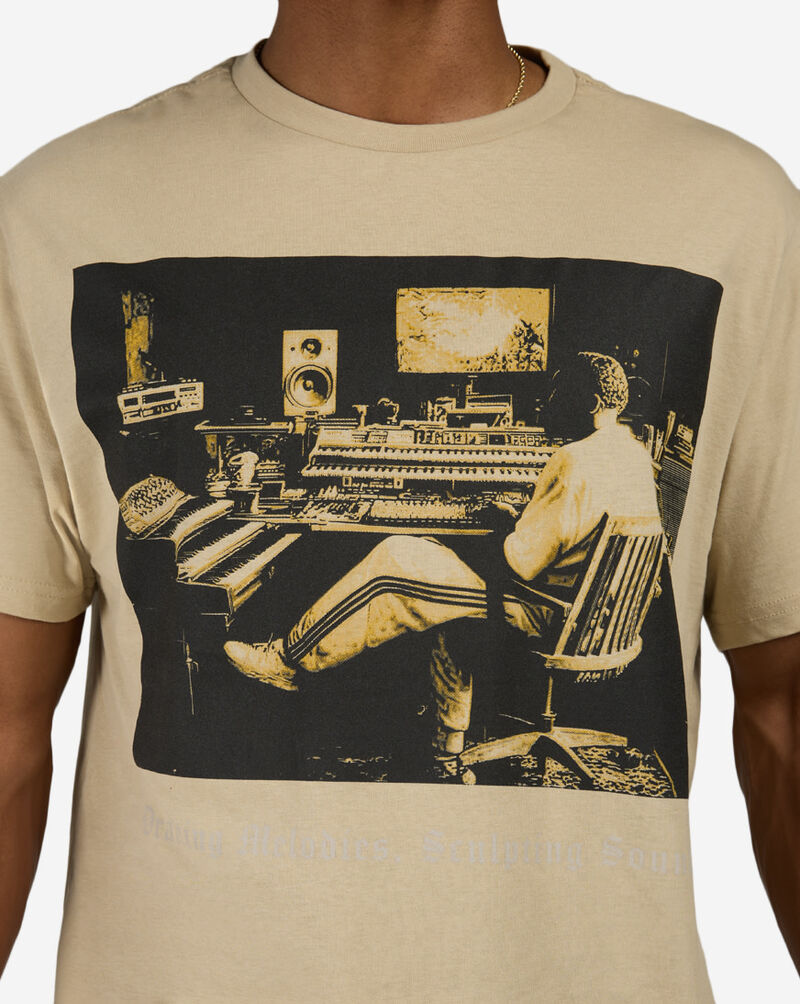Urban Classics Drafting Melodies Tee MTUS697-US-03872 Beige 3