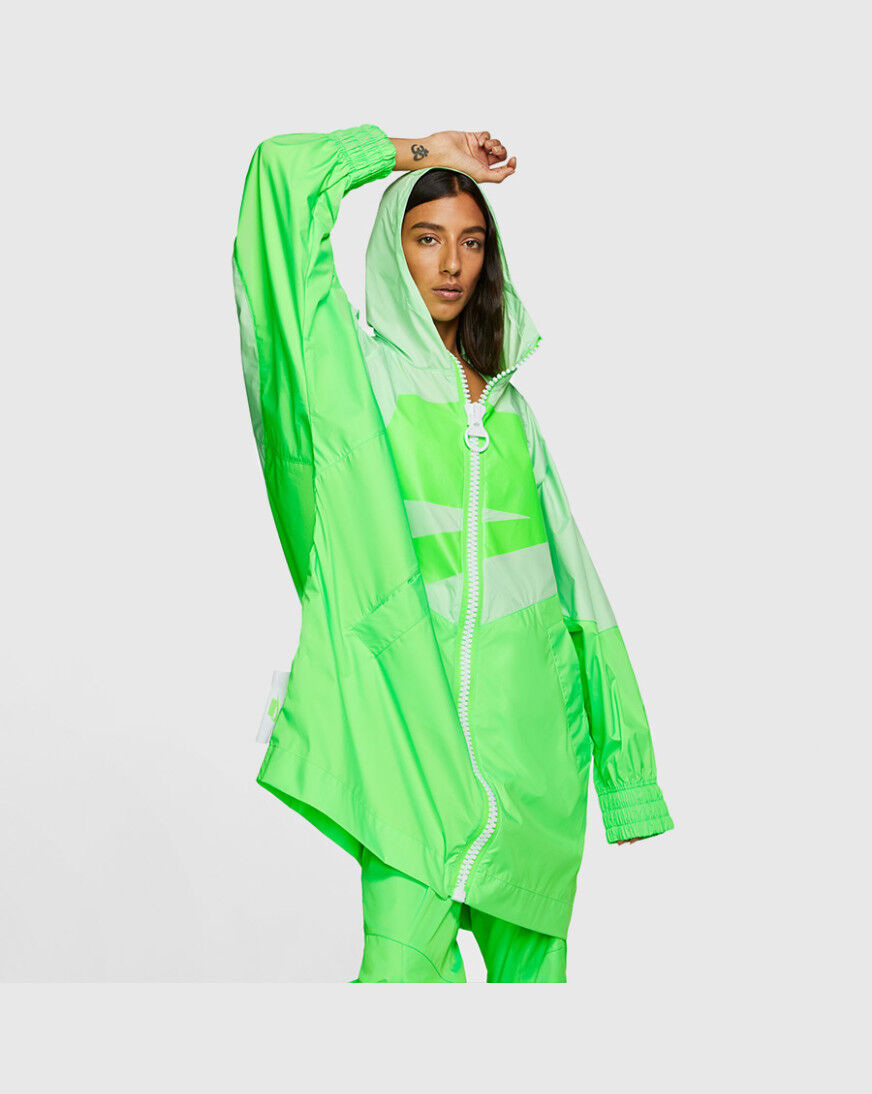 nike windrunner snipes