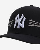 Mitchell  Ness New York Yankees Pro Pinch Barbwire Snapback Hat HP14682-NYYBLCK Black 2