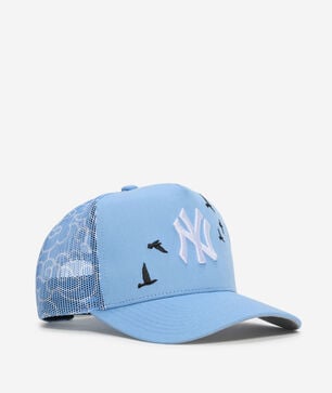 New York Yankees Trucker Clouds Adjustable Hat