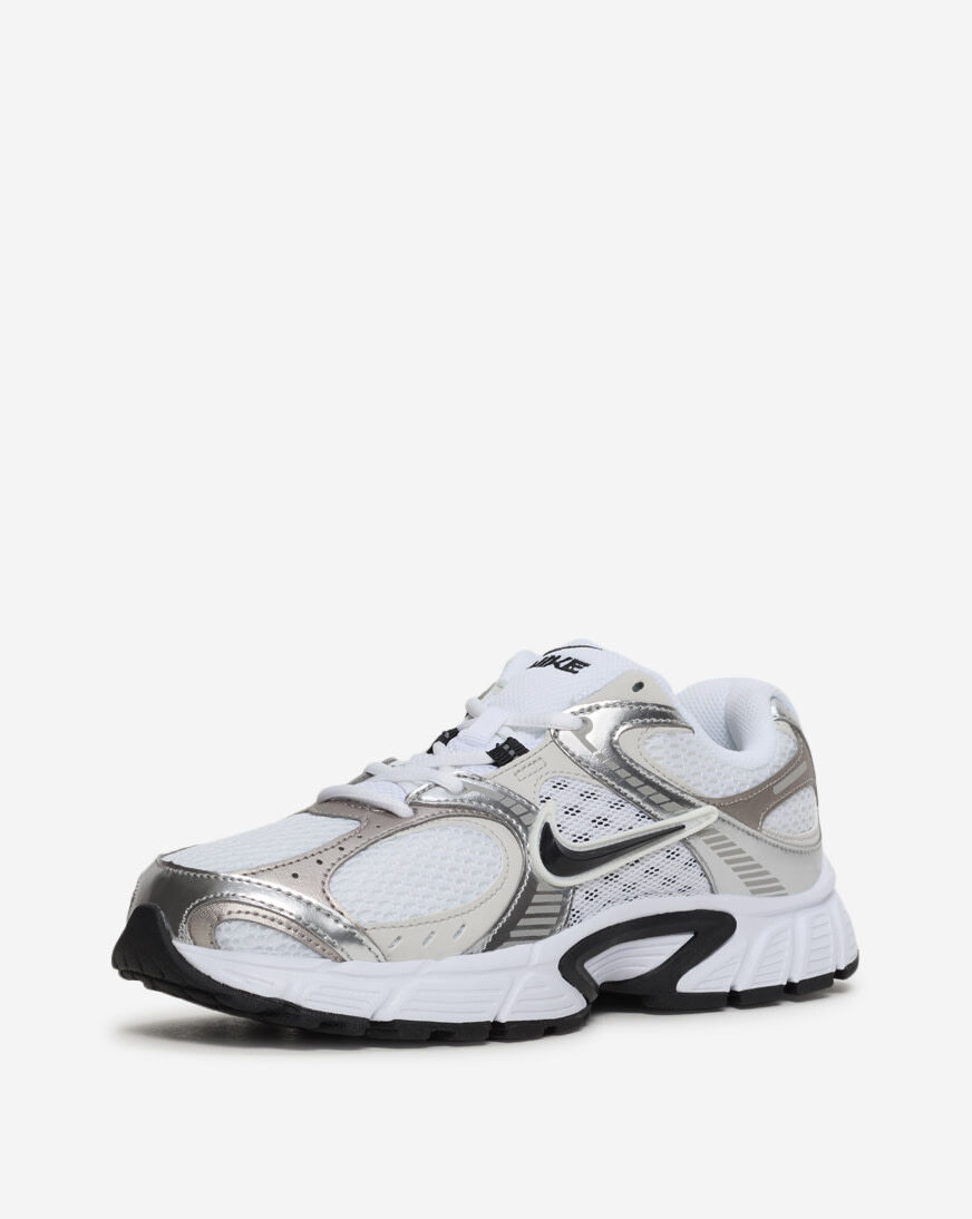 Shop Nike V5 RNR HQ7901-107 white | SNIPES USA