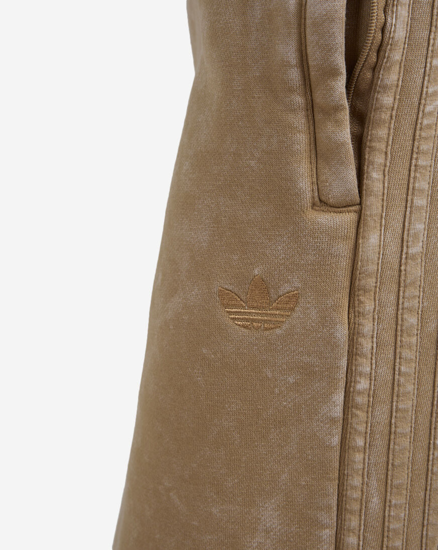 Shop adidas Washed Sweatpants JY2790 beige | SNIPES USA