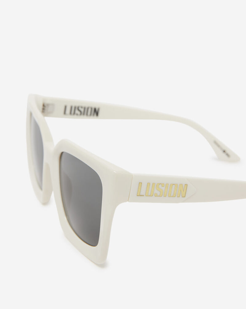 Lusion CVSN104 CVSN104-2 White 3