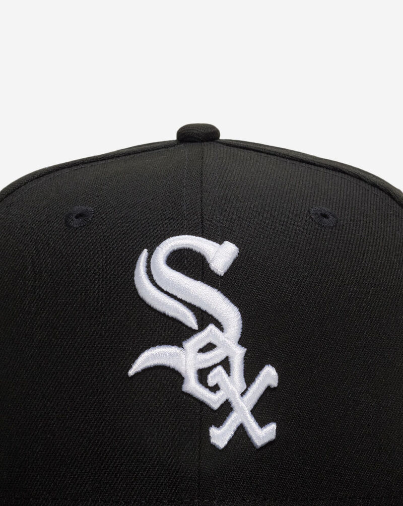 New Era 9Fifty Chicago White Sox Basic Snapback Hat 11591069 Black 2