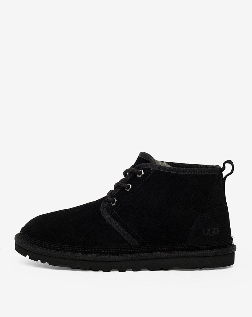 black ugg chukka
