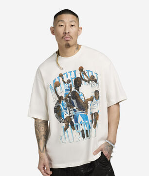 Flight Essentials Graphic T-Shirt