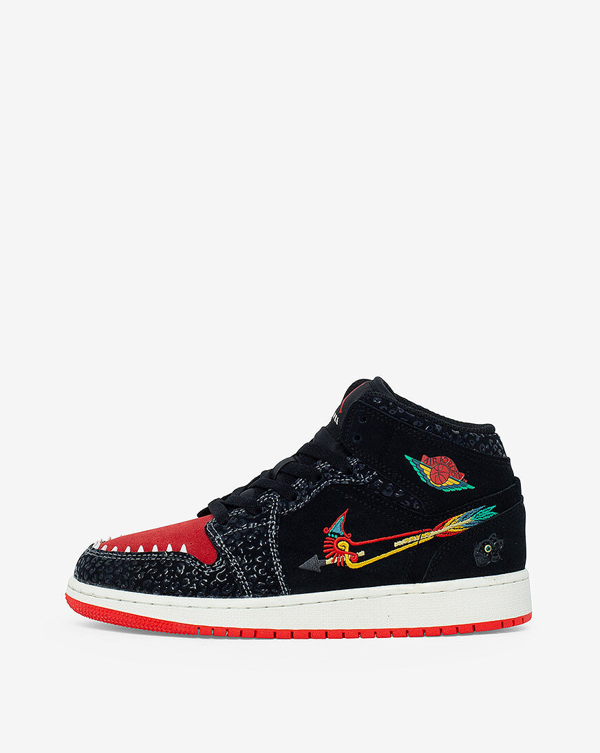 اكتب snipes jordan 1 bloodline 