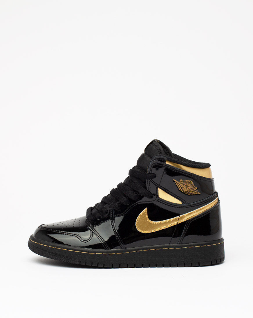 grade school boys jordan 1