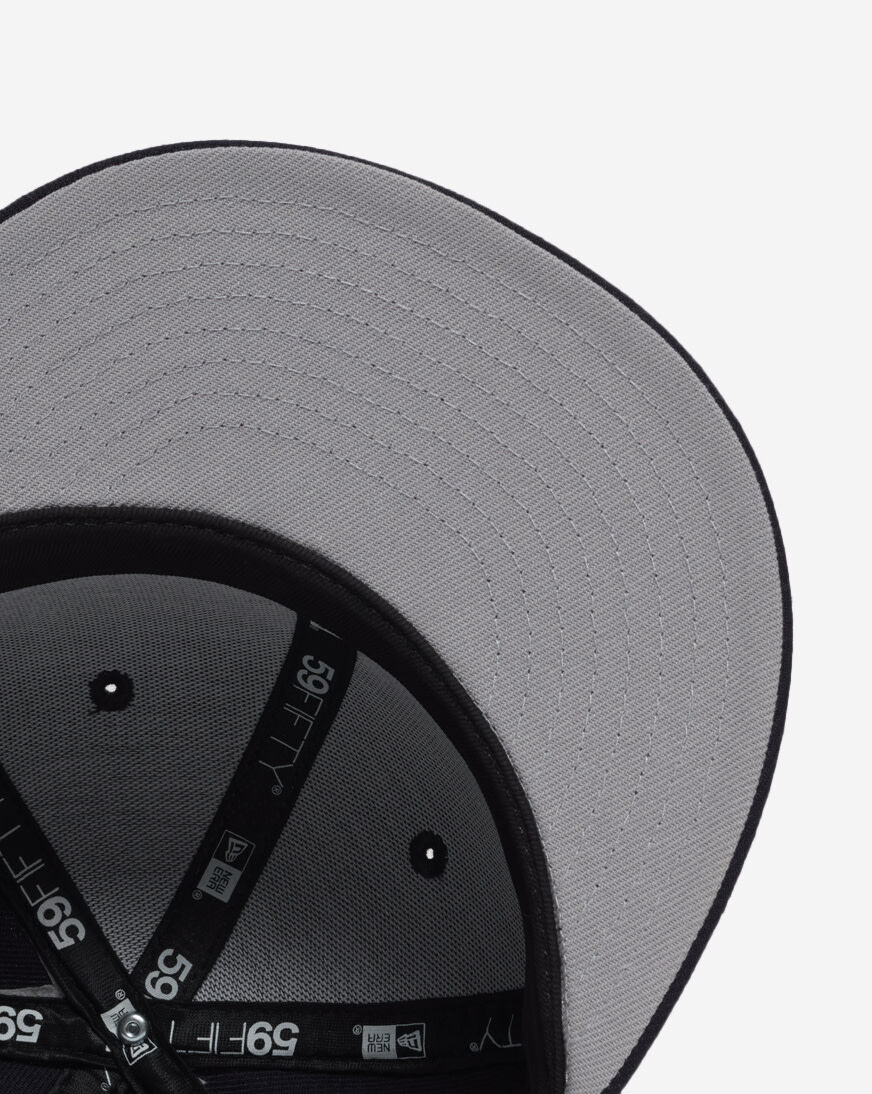 Shop New Era 59Fifty New York Yankees Running Stitch Fitted Hat