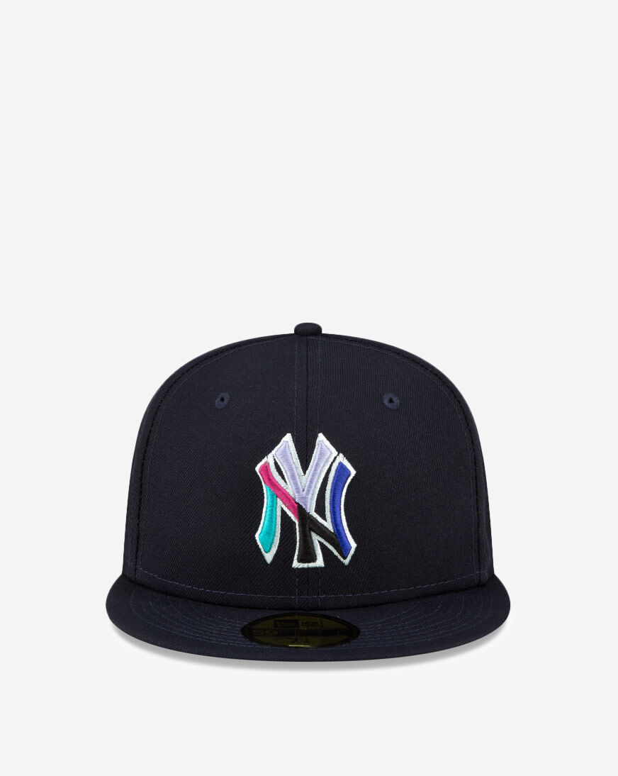 Shop New Era New York Yankees Polarlights Fitted Hat