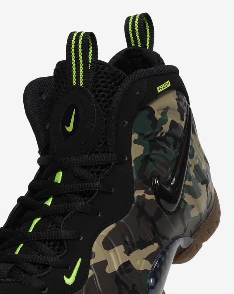 Nike Big Kids' Air Foamposite Pro Premium IV7555-001 Camo 8
