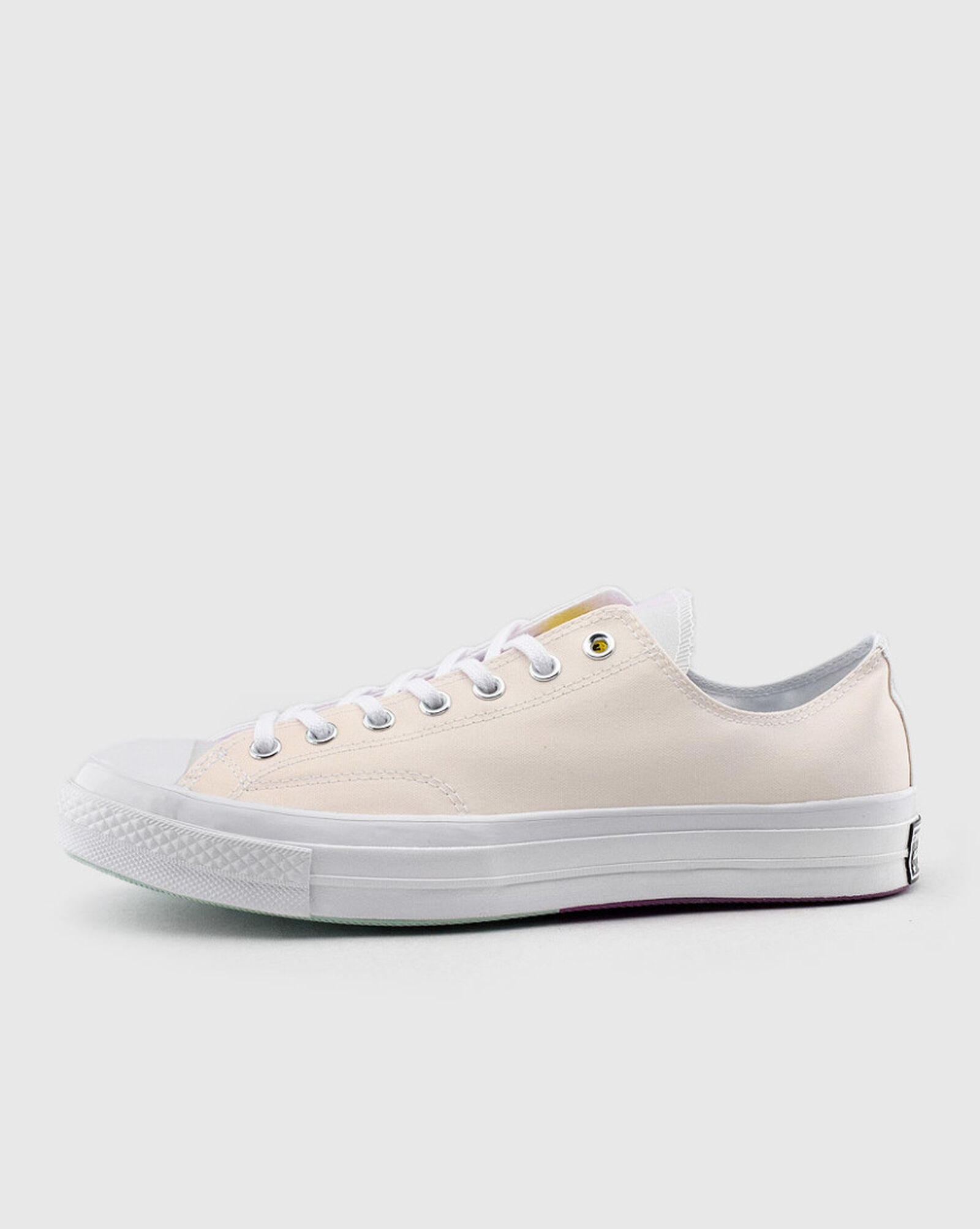 Converse x chinatown market chuck 70 low top Clearance